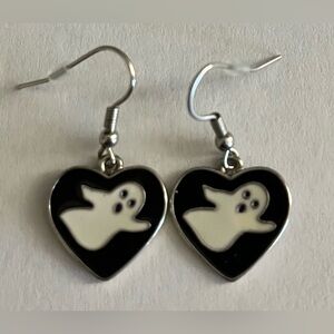 👍 Free with Purchase OR 2/$15 I love ghosts enamel earrings, white on black